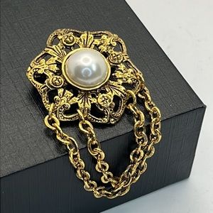 VTG 60's Pearl Double Chain Brooch Fashion Jewelry 2.5"